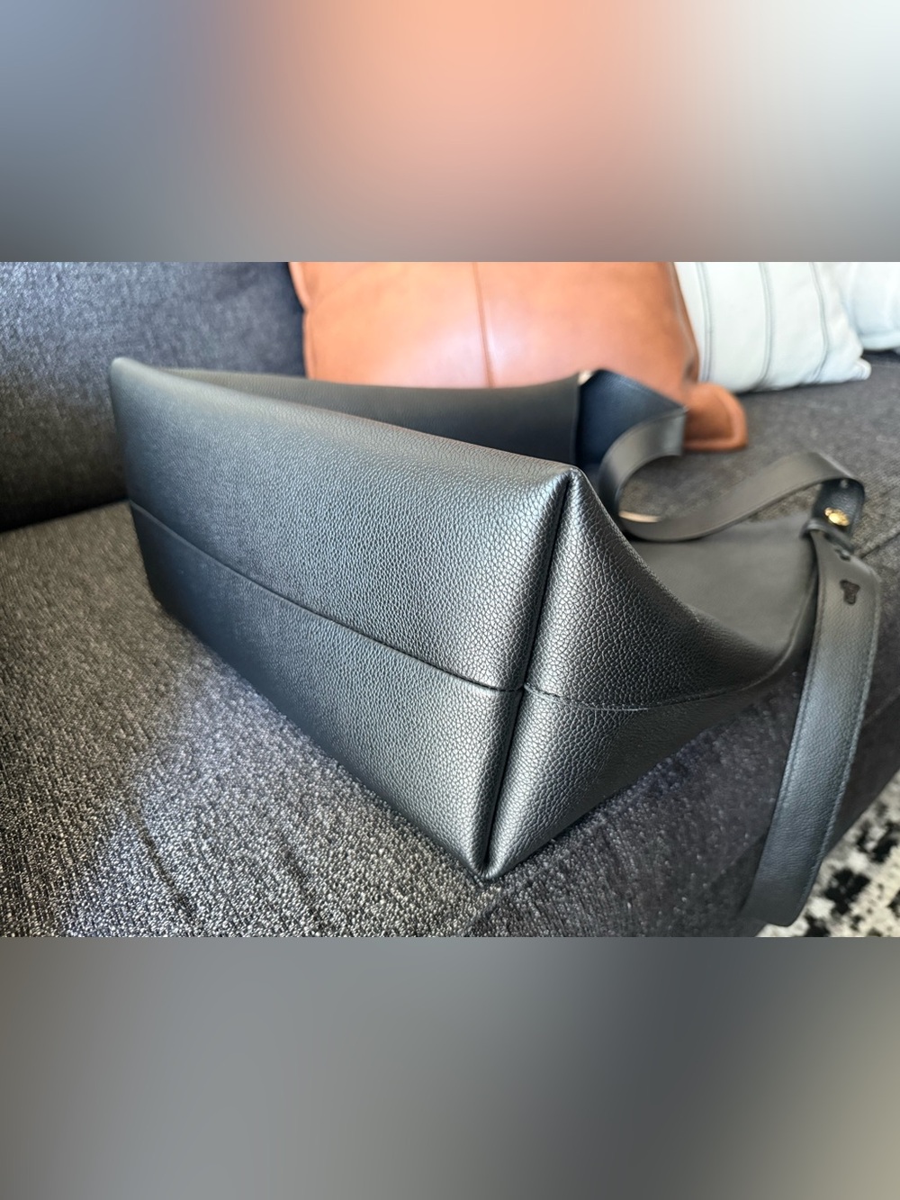 Tory Burch Romy Hobo - Picture 9 of 9